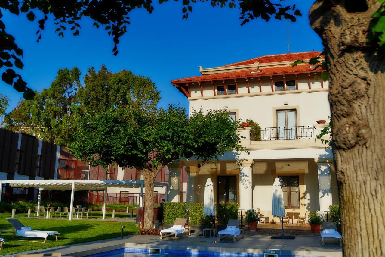 Hotel Arrey Alella Bagian luar foto