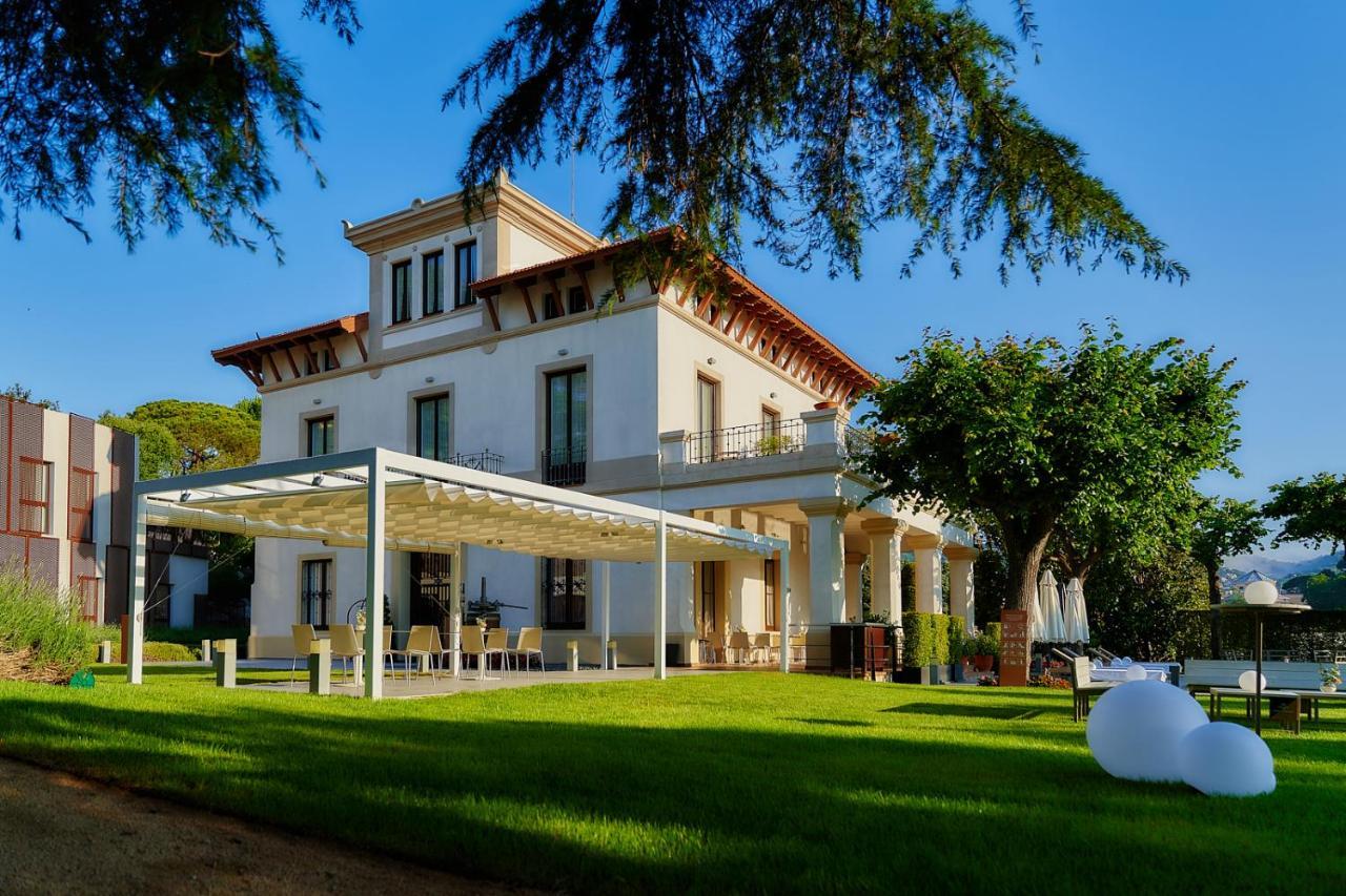 Hotel Arrey Alella Bagian luar foto