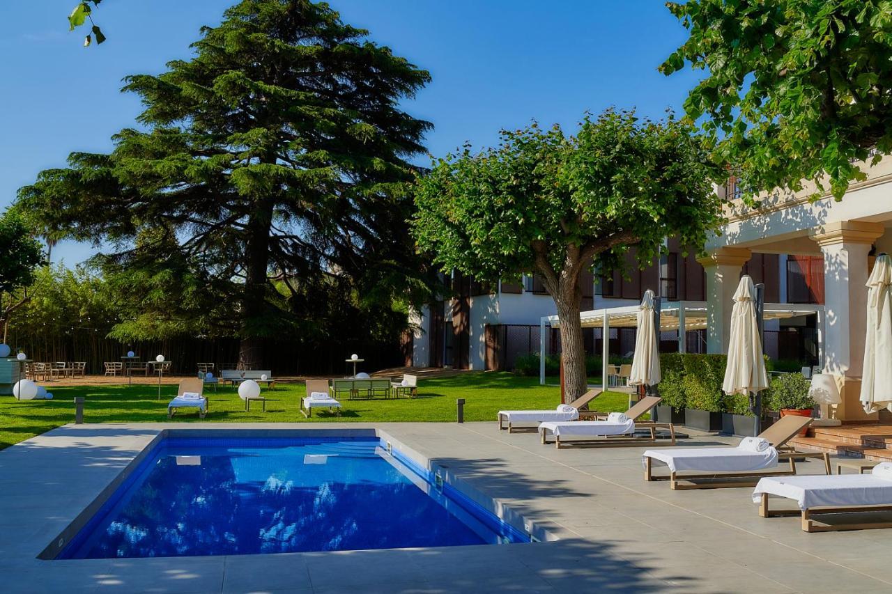 Hotel Arrey Alella Bagian luar foto