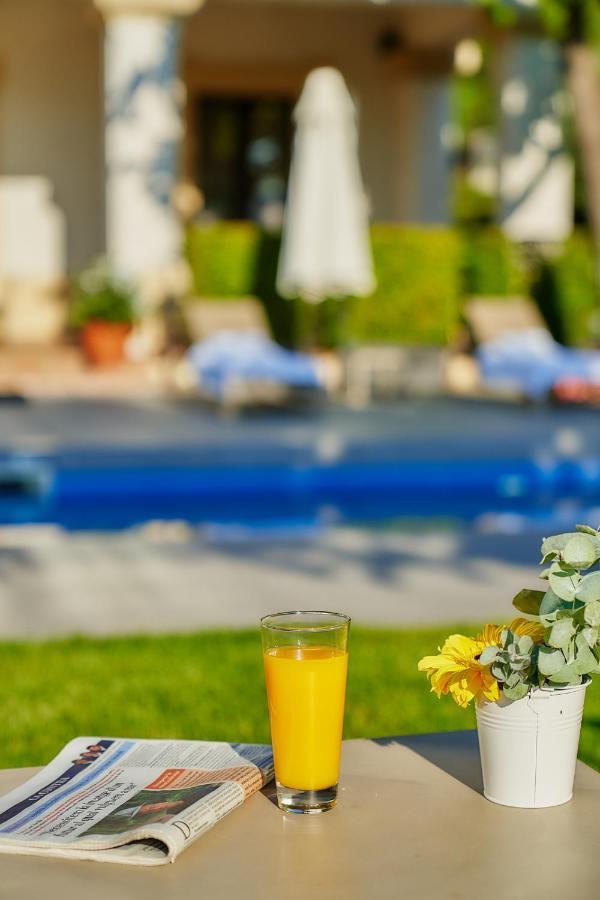 Hotel Arrey Alella Bagian luar foto
