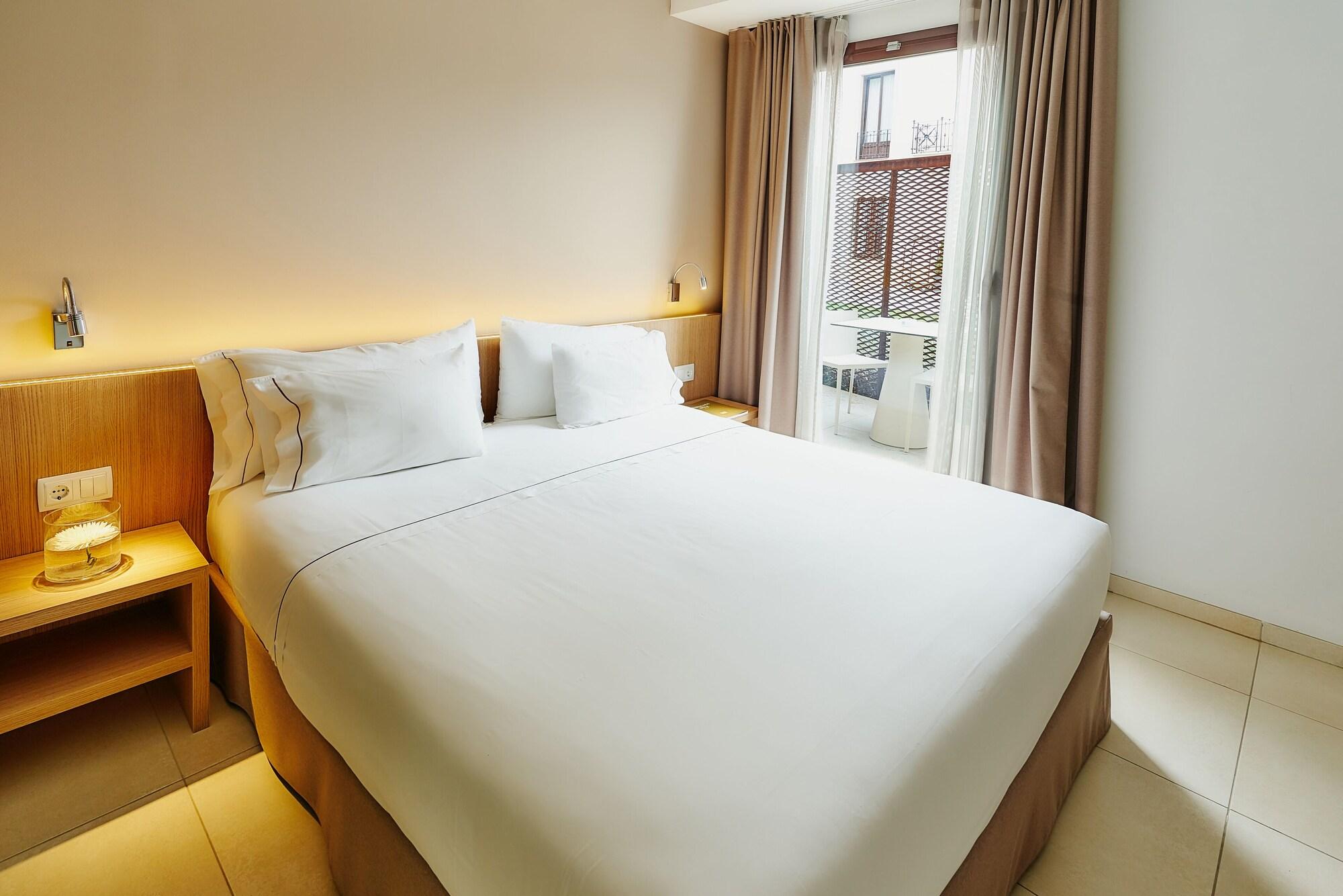 Hotel Arrey Alella Bagian luar foto