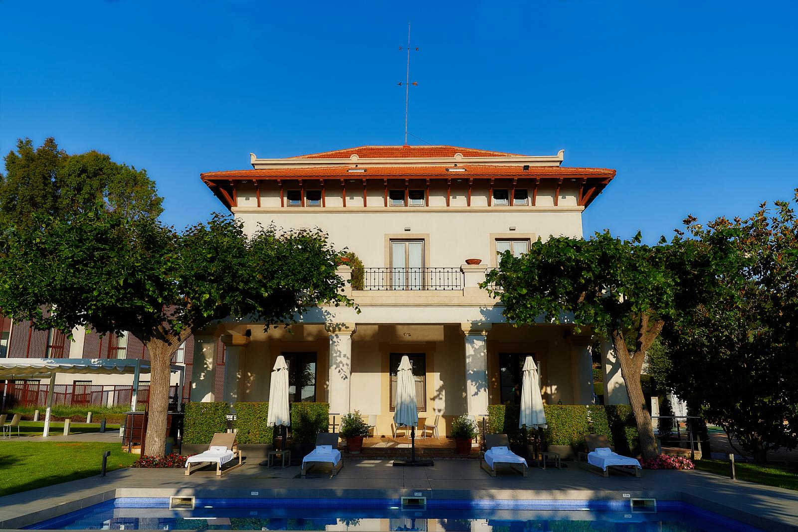 Hotel Arrey Alella Bagian luar foto